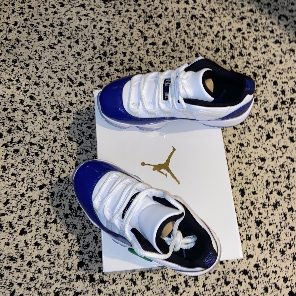 Brand New Air Jordan Retro 11 Low - Picture 12 of 12